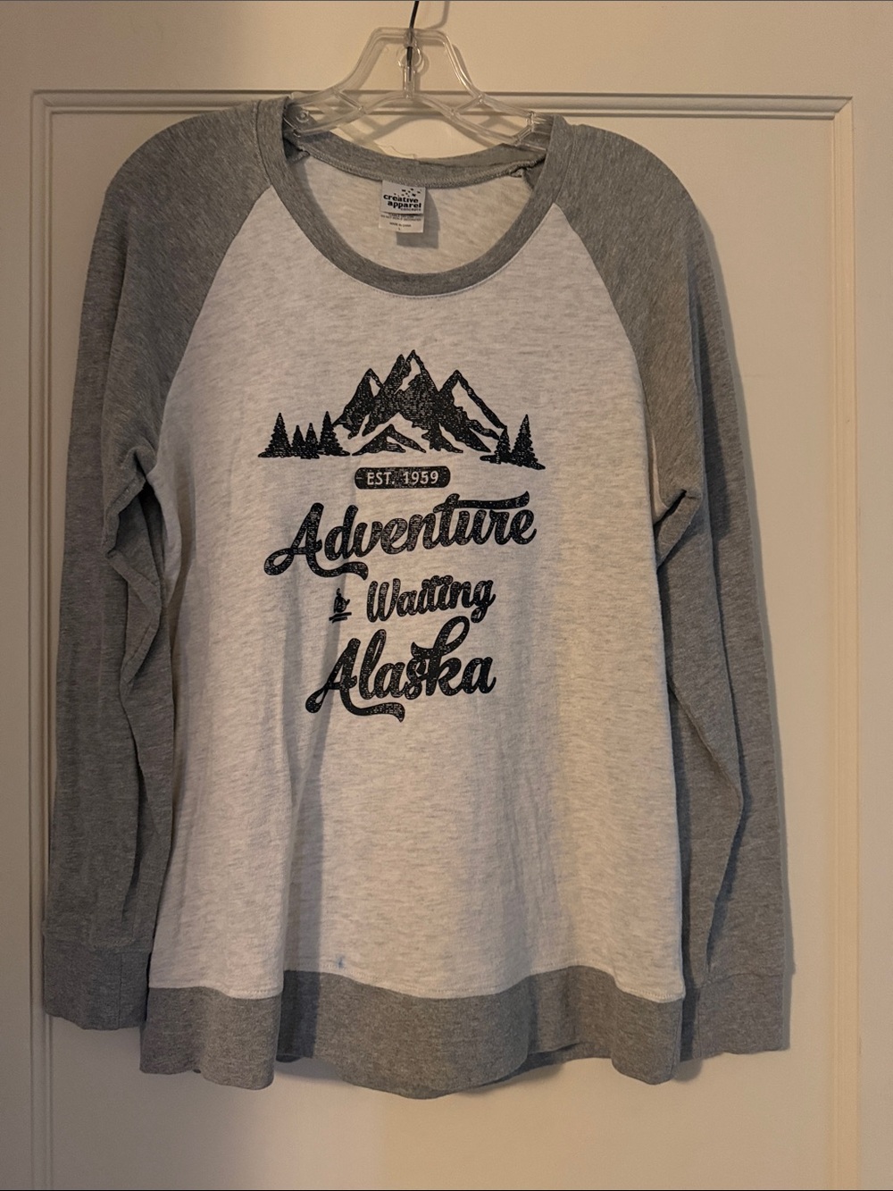 Adventure Waiting Alaska Long Sleeve Raglan Tee - Gray/White